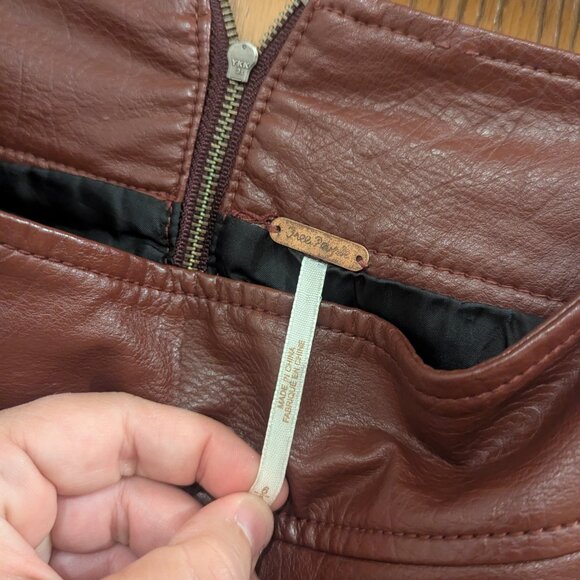 Free People Burgundy Mahogany Faux Leather Mini Skirt-Size 6 - Picture 4 of 5